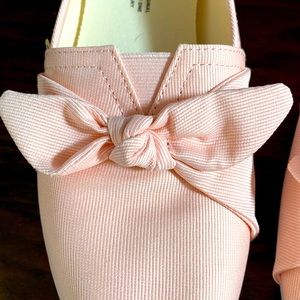 NWT! Ballet Pink TOMS, Alpargata